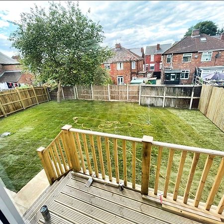 Rotherham - Rawmarsh - Great Customer Feedback - 2 Bed Bungalow - New Build - High End Furnishings - Wheel Chair Accessible - Large Enclosed Garden - Dog Friendly 外观 照片