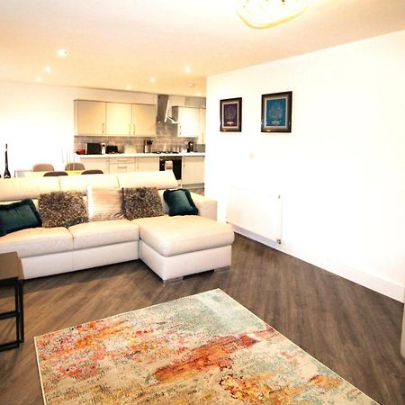 Rotherham - Rawmarsh - Great Customer Feedback - 2 Bed Bungalow - New Build - High End Furnishings - Wheel Chair Accessible - Large Enclosed Garden - Dog Friendly 外观 照片