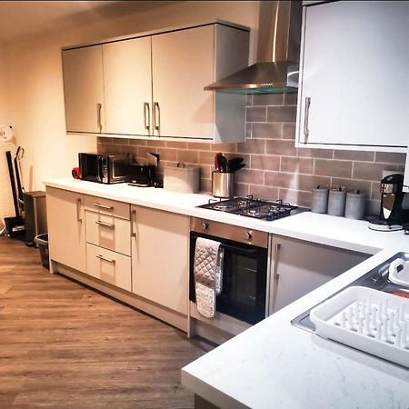 Rotherham - Rawmarsh - Great Customer Feedback - 2 Bed Bungalow - New Build - High End Furnishings - Wheel Chair Accessible - Large Enclosed Garden - Dog Friendly 外观 照片