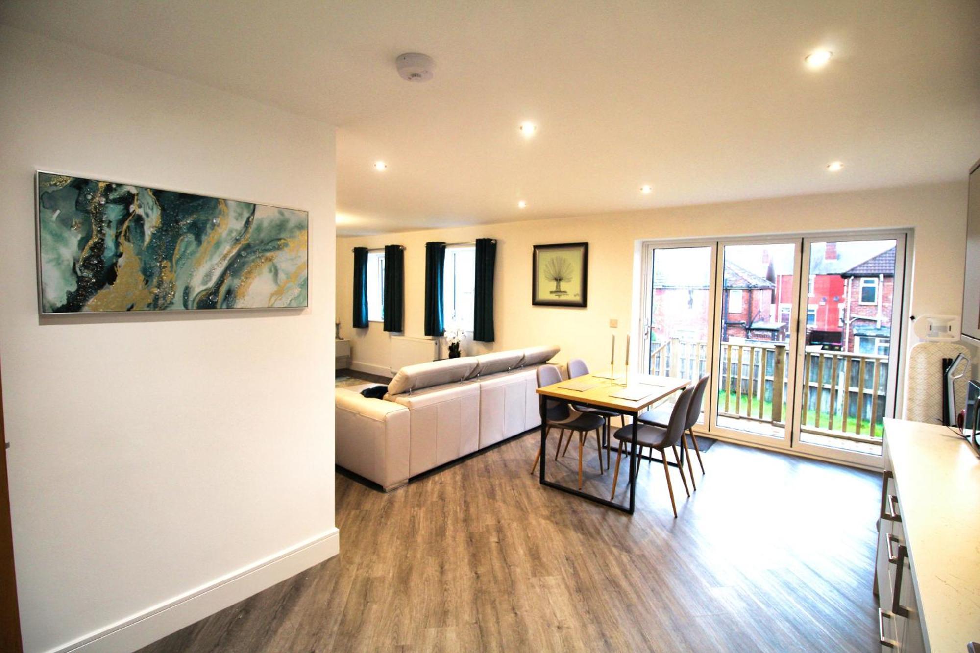 Rotherham - Rawmarsh - Great Customer Feedback - 2 Bed Bungalow - New Build - High End Furnishings - Wheel Chair Accessible - Large Enclosed Garden - Dog Friendly 外观 照片